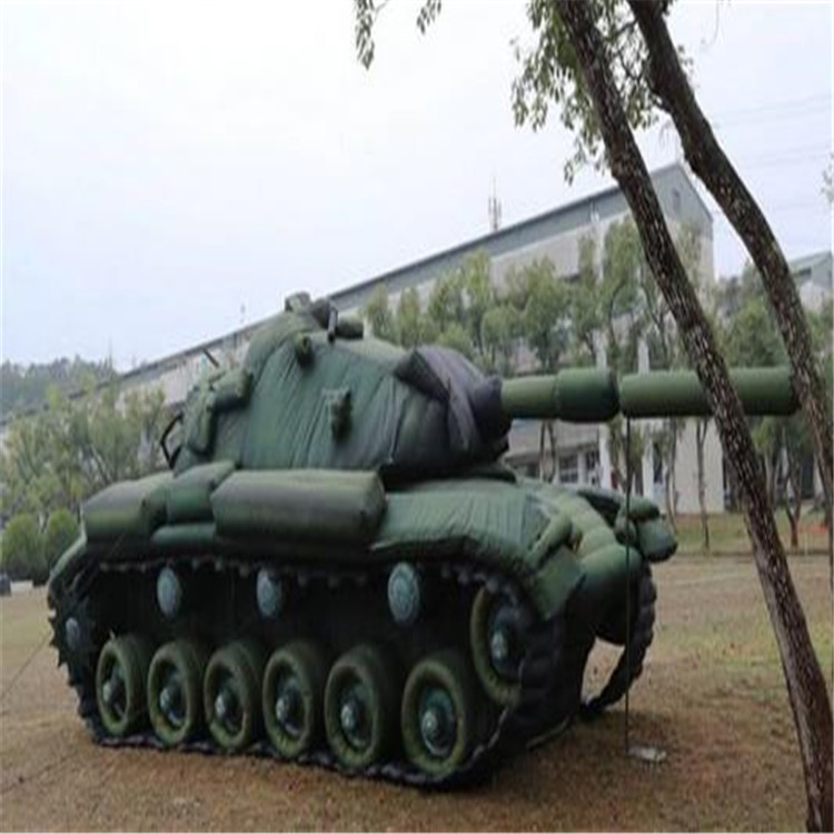 乌尔禾充气坦克炮